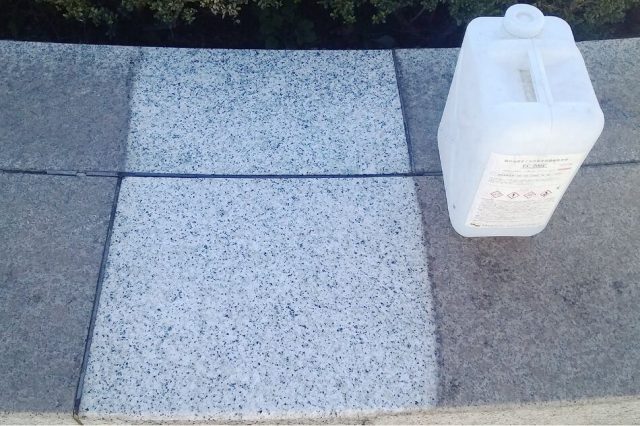 画像：外壁洗浄・塗膜剥離