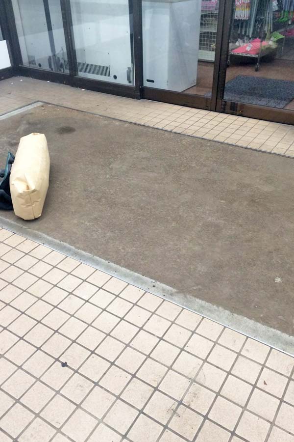 タイル貼り替え工程①